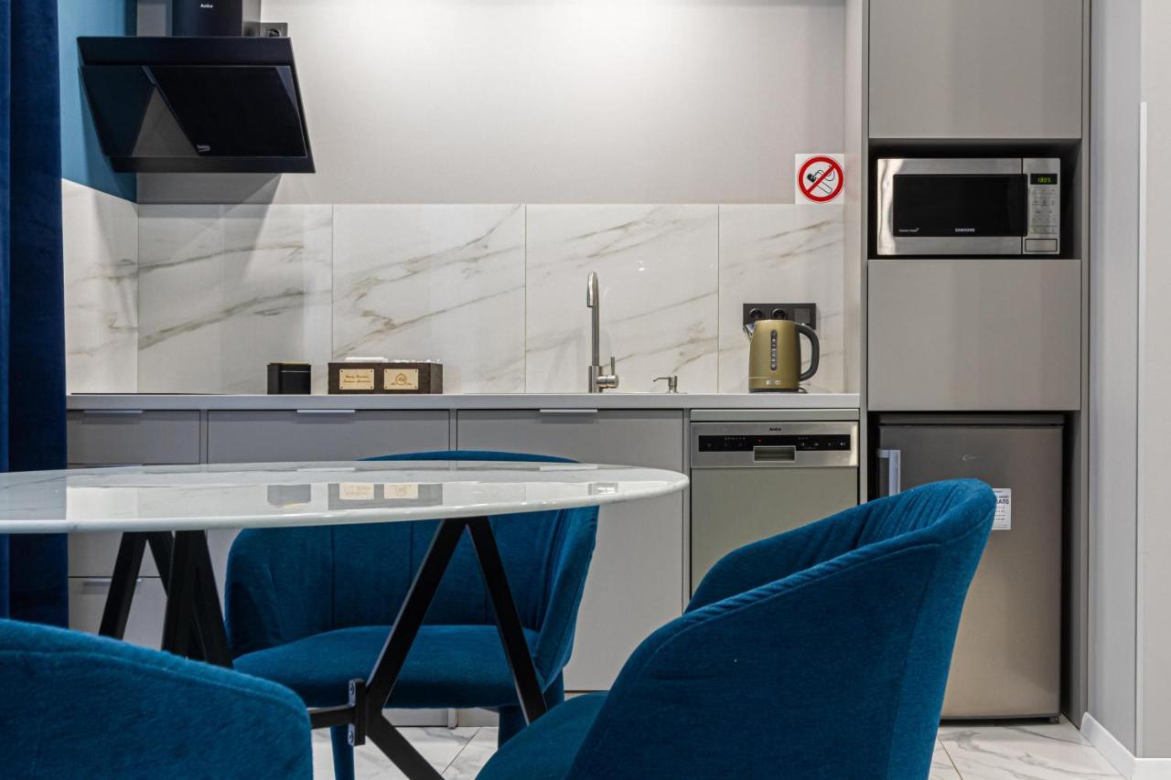 Family Residence Boutique Apartments Львів Екстер'єр фото