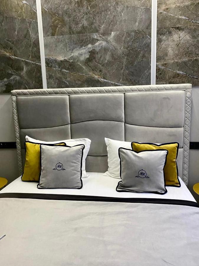 Family Residence Boutique Apartments Львів Екстер'єр фото