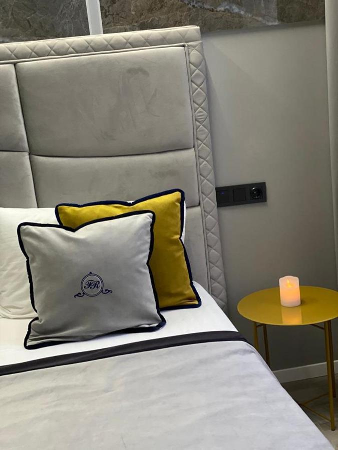 Family Residence Boutique Apartments Львів Екстер'єр фото