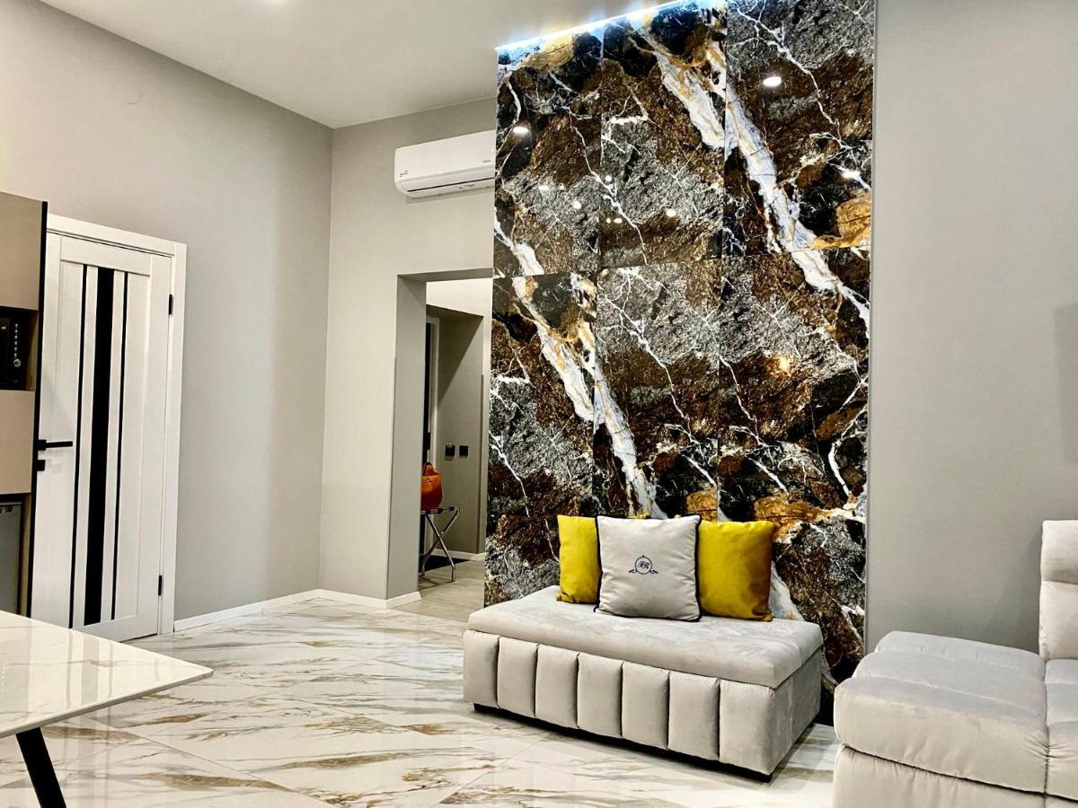 Family Residence Boutique Apartments Львів Екстер'єр фото