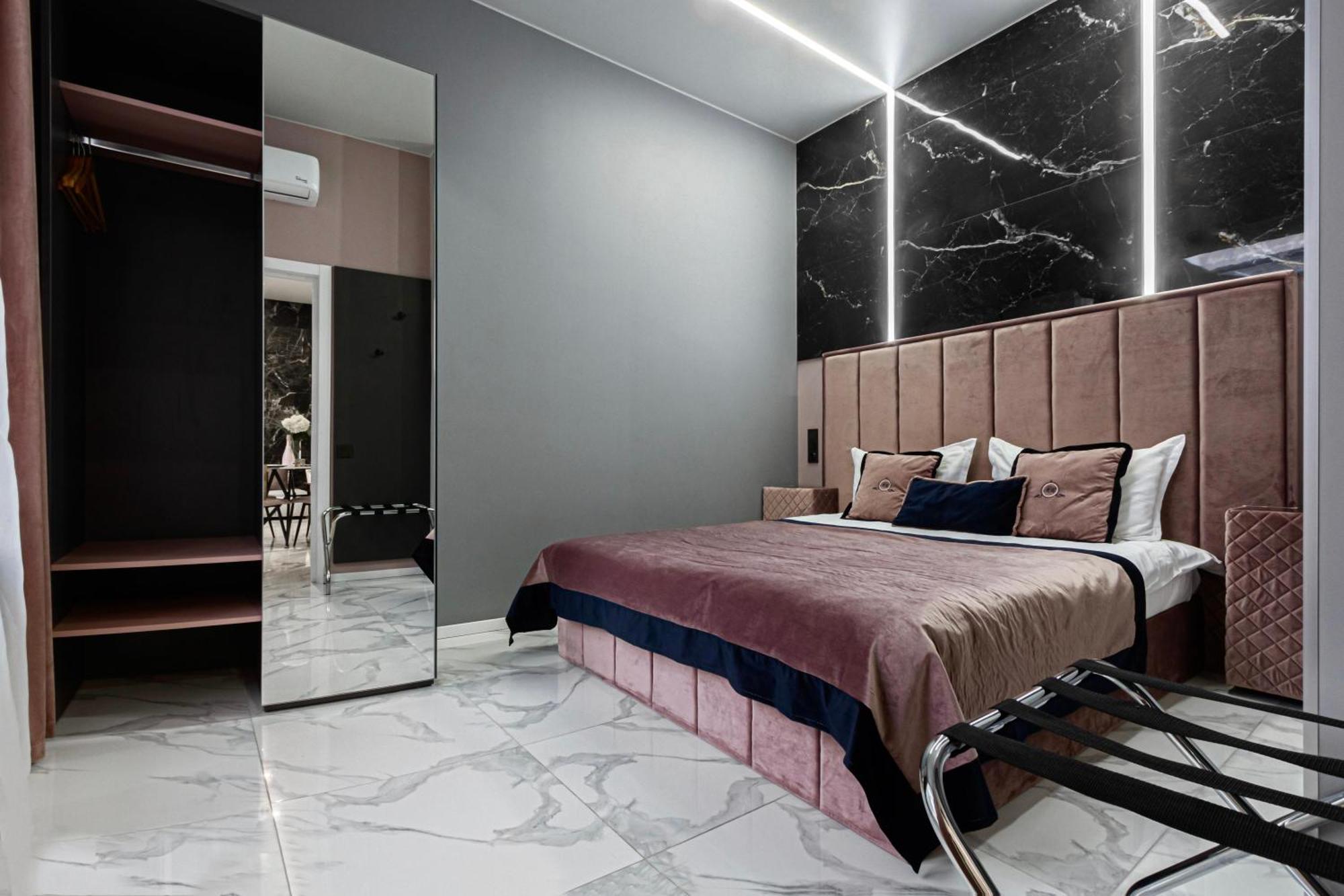 Family Residence Boutique Apartments Львів Екстер'єр фото
