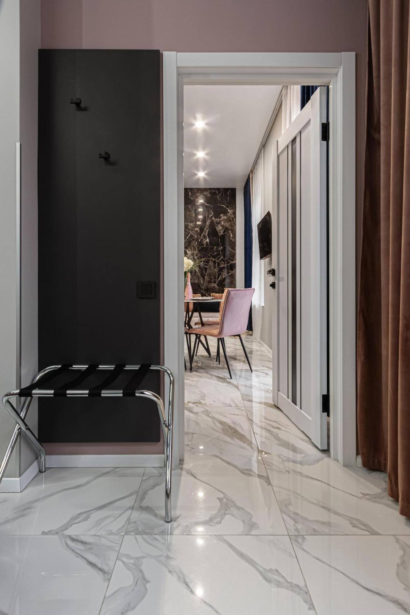 Family Residence Boutique Apartments Львів Екстер'єр фото